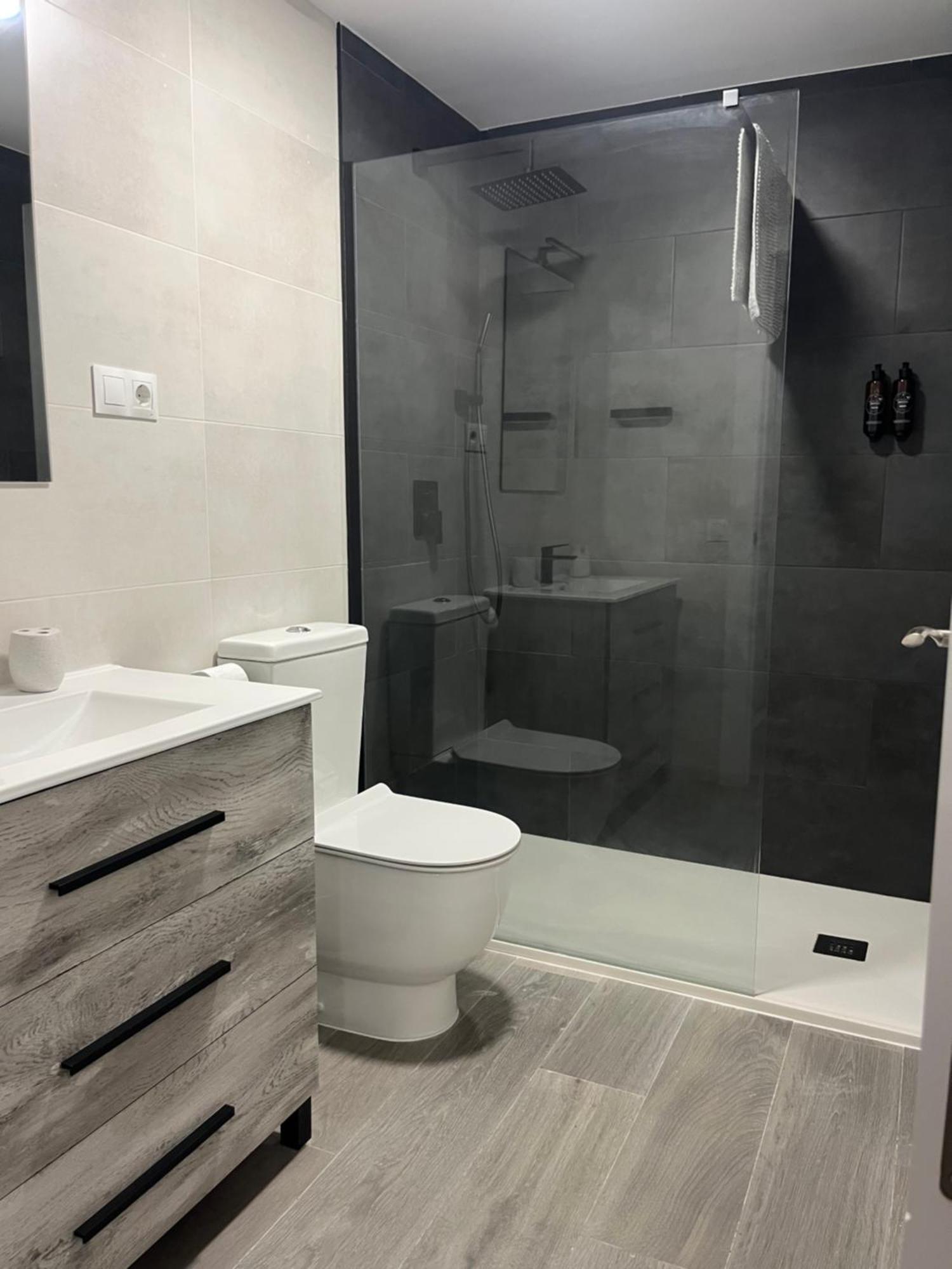 Luxury Carihuela Beach Torremolinos Bagian luar foto