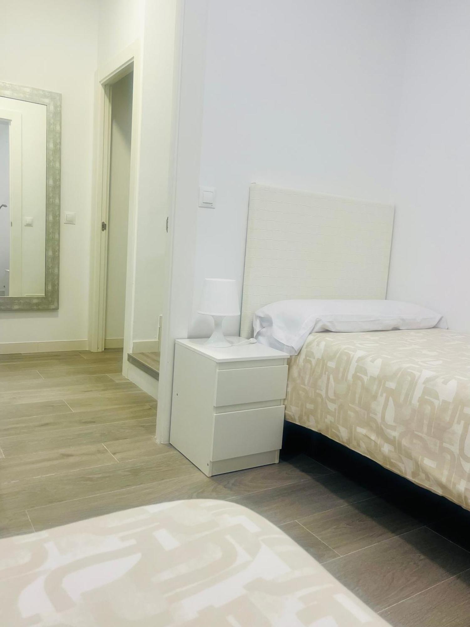 Luxury Carihuela Beach Torremolinos Bagian luar foto