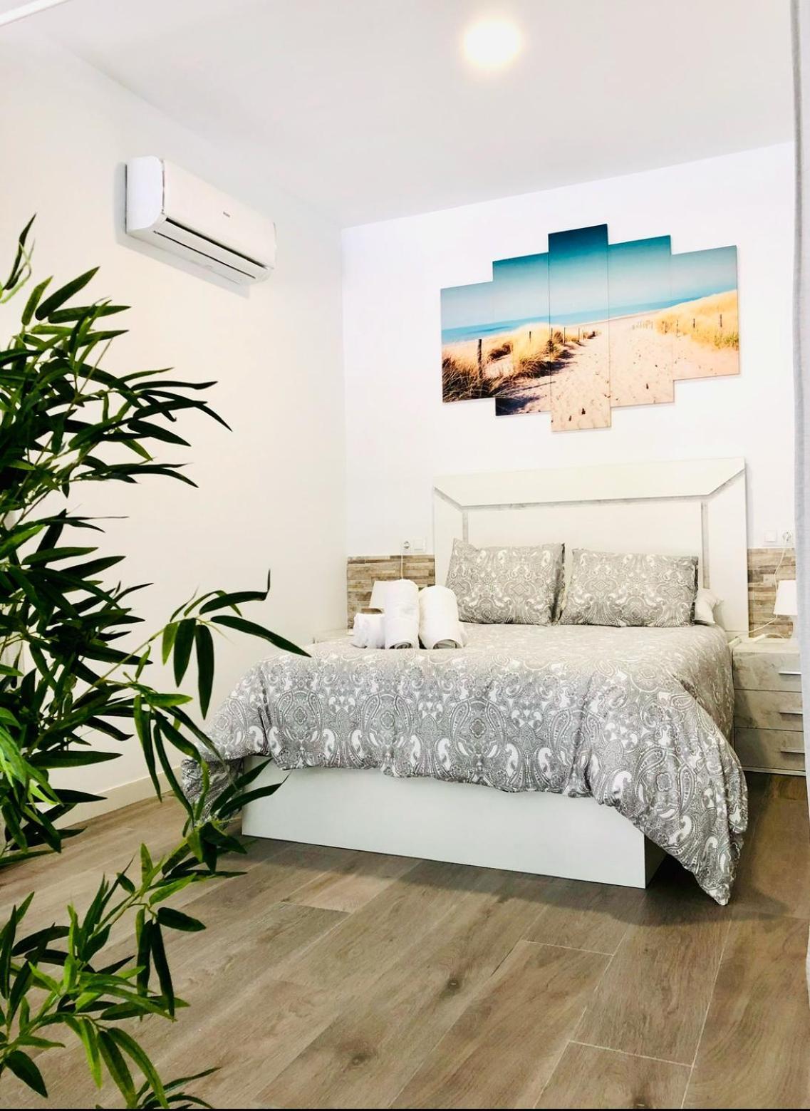 Luxury Carihuela Beach Torremolinos Bagian luar foto