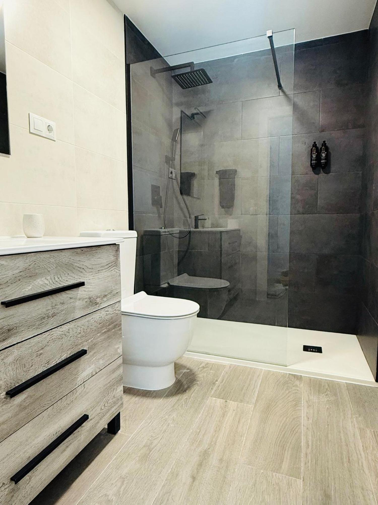 Luxury Carihuela Beach Torremolinos Bagian luar foto