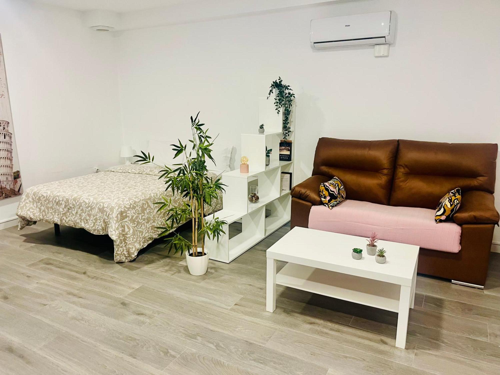 Luxury Carihuela Beach Torremolinos Bagian luar foto